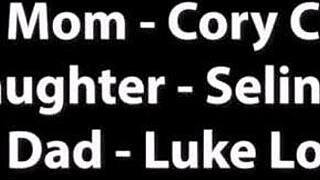 의붓딸 셀리나 벤츠가 학교 전에 루크 롱글리로부터 크림파이 갈구