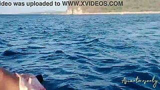 Tiefes Cumshot in die Muschi nach Strand- und Jetski-Spaß