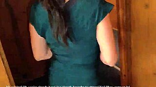 Два дня в отеле с мамой подруги, её большой жопой и длинными волосами превратили нас в любовников... мы делали глубокий минет в спальне, она милая брюнетка-студентка