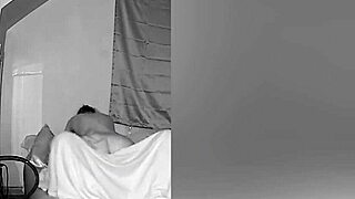 Bella Booty jazdi môj kohút po celom dome! 🔥