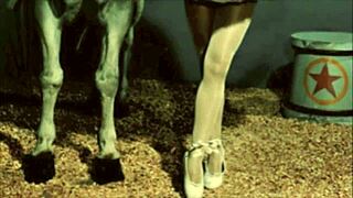 Vintage erotic animation brings back steamy memories, don't you think?