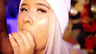 Валентинка, колумбийската курва, жадува сутрешна пишка в устата си