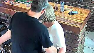 مسكت زوجتك تنيك المدير في الليالي المتأخرة بالشغل؟