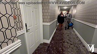 Жадувам този сочен кръшен задник в интеррасова акция