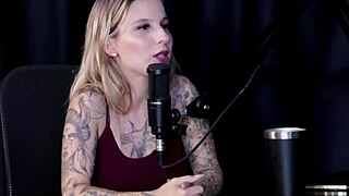 Modellként indult, kirúgták, most forró szex videók Naty Vargával vörös csipkében