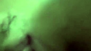 แลกน้ำลายกับเมียใหม่สาวน่ารักในเซ็กส์เสร็จในรูสักร้อนแรง