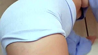 Joi Ups, Kamu Bikin Tempat Krim Saya Basah Banget!