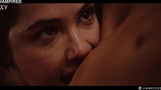 Vampire blonde matang dominasi remaja panas 18+. Nancy Ace dan Matty Mila dalam trailer lesbian!