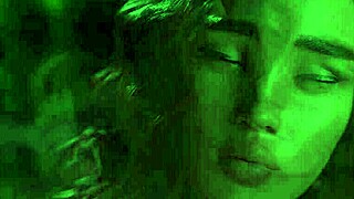 द लस्ट सिटी 03 - स्टनिंग रेडहेड जंगल में स्ट्रिप करती है और मुझे अपने हाथों से वर्क करती है