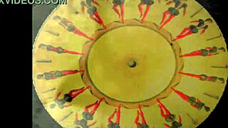 빈티지 야한 그림 컬렉션에 레트로 애니메이션과 감각적인 분위기