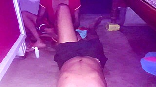 Ujel sem svojo pastorko, kako me gleda pri drkanju, in smo imeli demonsko anal fetiš seks