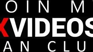 Under neon hud sexet cyberpunk pige store patter får kæmpe cumshot på ansigt med blowjob og røvknulning