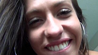 Velká prdel bílá holka prcá tvrdě.