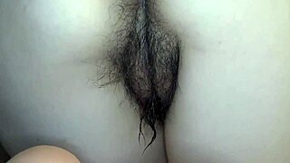 Japansk kvinna med svart hår stora bröst amatör threesome fellatio och samlag ocensurerad asiatisk hentai helt naken