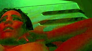 Lésbica Valerie Femalev Tem Sorte com Panam Palmer Dançando e Fazendo Amor na Cidade Noturna Cyberpunk 2077