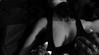 בובה זאב אדם בפרודיה אימה זיון