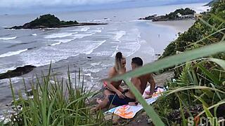 omg, i caught this hot blonde latina bangin’ on itanhaem beach, dominatin’ me with her ass, i’m shook fr!!