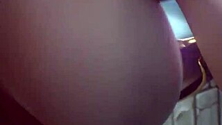 Nier Automata Yorha No 2 Type B solo street fight with Overwatch hentai in Iphone HMV live another day