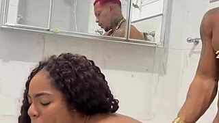 minha enteada chamou para concertar porta, nao resisti e comi antes esposa chegar