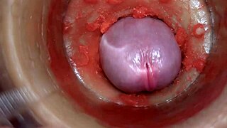Camera in diepe kut vangt enorme sperma ejaculatie in 4K homemade video