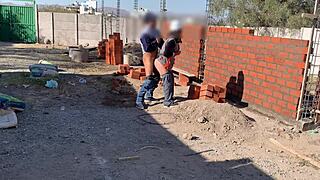 Proč venezuelská inženýrka sere pracovníka v doggystyle?