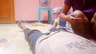 Kjeder seg kone suger og knuller naboen