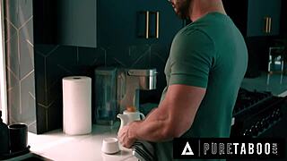 dude, that curvy codi vore showers while fat homeless dude spies her thick tits and pussy! 😏🚿🍑