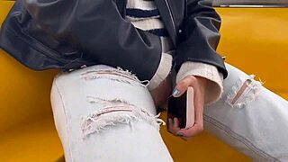 gonna be quick i promise... just wanna taste your wet pussy first 😋