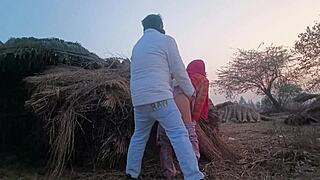 Girlfriend Rides Wild in Jungle Hut Outdoor Pound Session