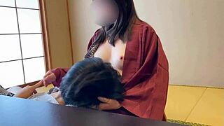 まりあ's natural tits get sudden lick after breakfast at enoshima inn