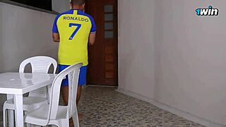 Sexy Street Gym Milf Teases Big Ass Before Public Deepthroat Cum