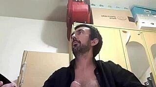 Pau Grande De 25 Cm Empinado Jorrando Leite Enormous Cock Bulging In Black Underwear And Shirt