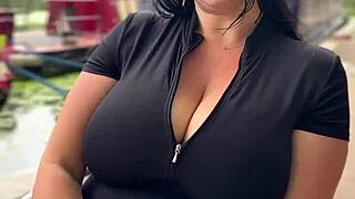 i hooked up wit busty klara devine blowjob n handjob wild