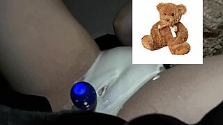 whoa kinky stepsis yogurt dildo masturbation so drippin wet! 🔥💦