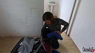A ruiva gets surprised by making of cameras