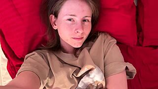 oversized tee pixie phone glow