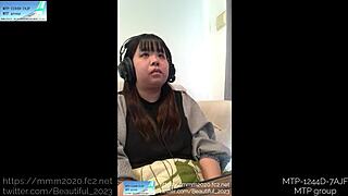 Sakura Haruno novata posa en selfie hentai fetichista