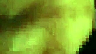 哇，这个アラフィフ熟女激烈口交直到我硬邦邦