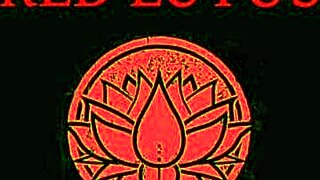 Velike joške super kurba vzame trd anal od vroče shemale futanari v ječi