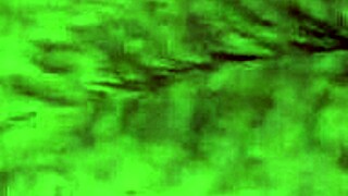 Хей, искаш ли да видиш тази млада 18+ учителка да смуче и чука задника си с огромен кур?